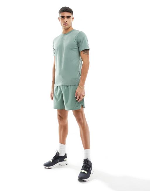 Puma lime green on sale golf shorts