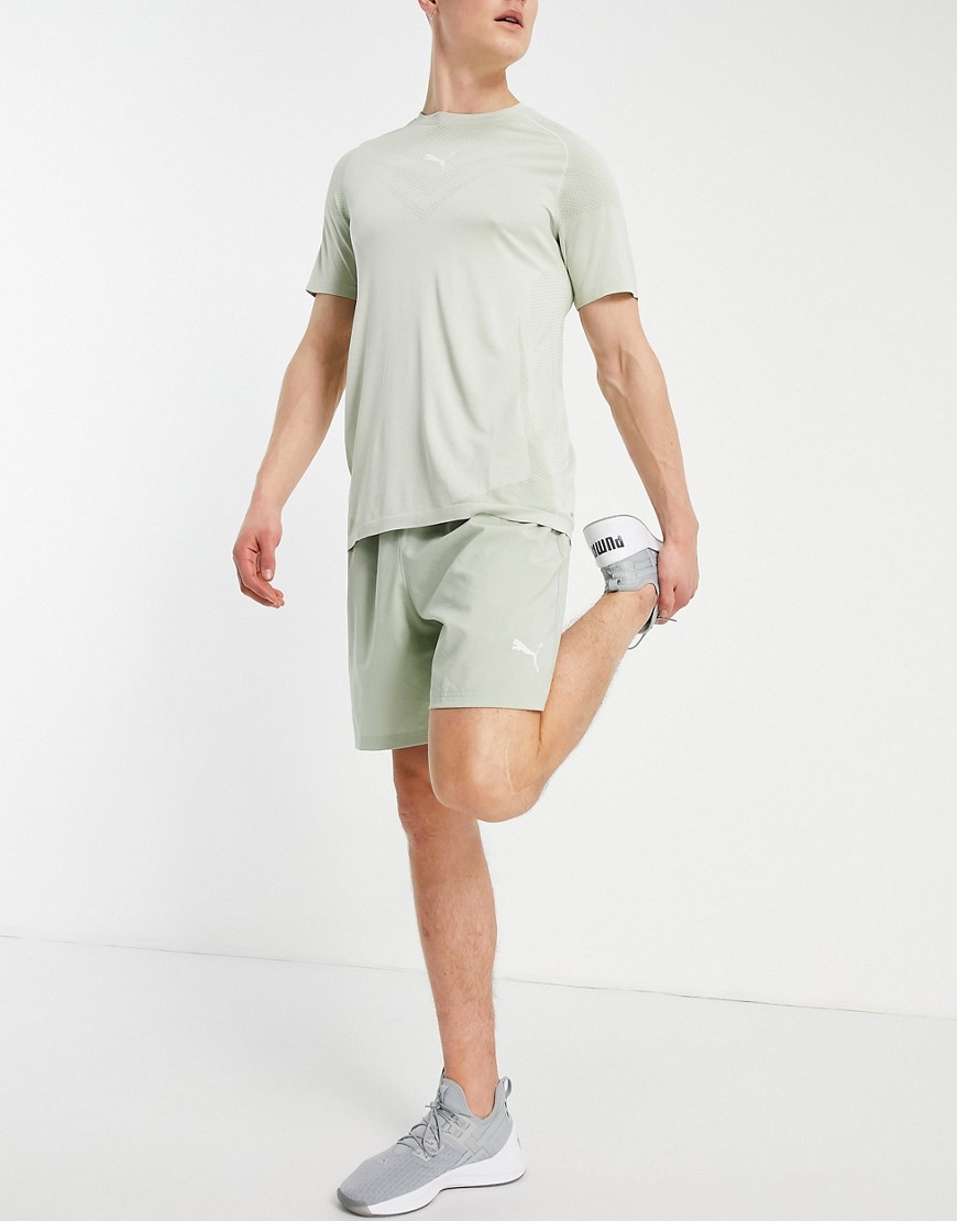 Puma Training Favorite Blaster shorts in gray-Green