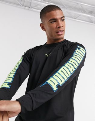 Puma – Training – Langärmliges Shirt in Schwarz mit Logografik