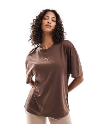 Training oversized T-shirt in brown