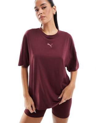 Training oversized T-shirt in burgundy-Red