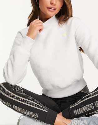 Puma - Training - Sweatshirt van sherpa in zacht grijs