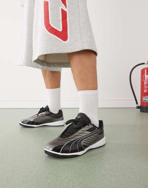 PUMA – V1PER – Sneaker in Schwarz und Silber - view 1