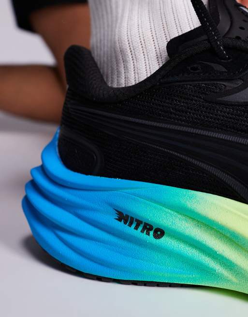 Puma Velocity Nitro 4 trainers in black, 4 of 5