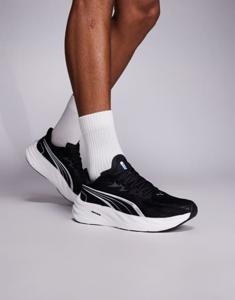 Puma Velocity Nitro 4 trainers in black - view 1
