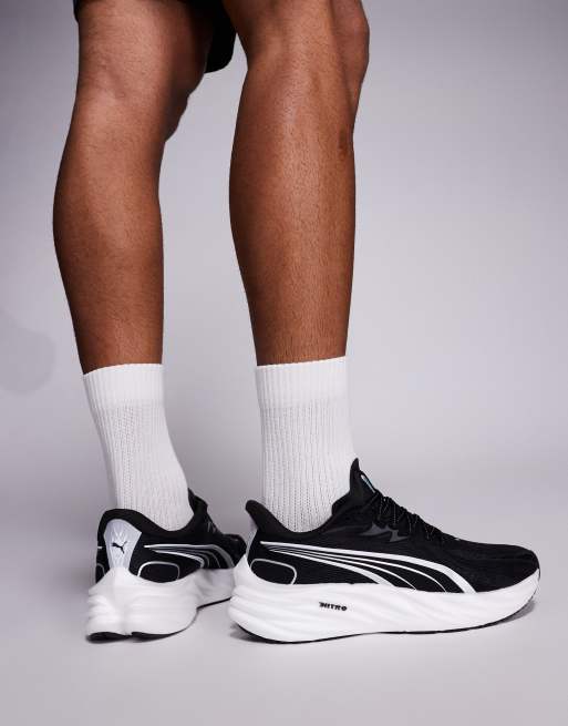 Puma Velocity Nitro 4 trainers in black, 4 of 5