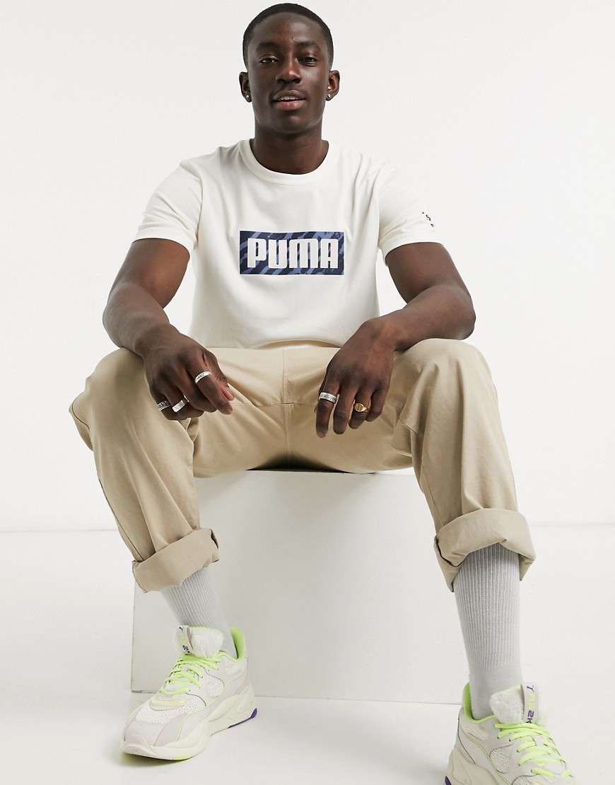 Puma x Central Saint Martins - T-shirt met logo op de borst en rug in gebroken wit
