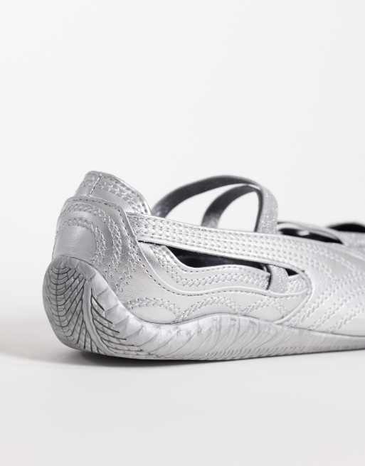 Puma x Wicked Speedcat Ballet flats in silver, 3 of 5