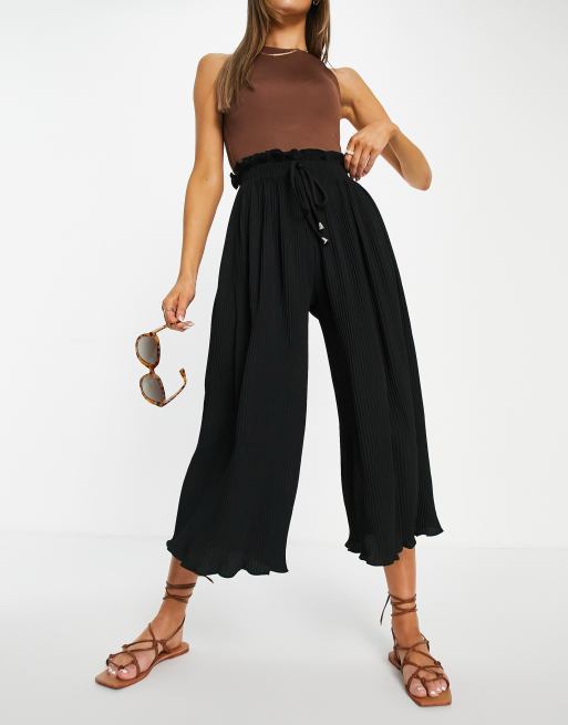 QED London chiffon plisse tie waist culottes in black