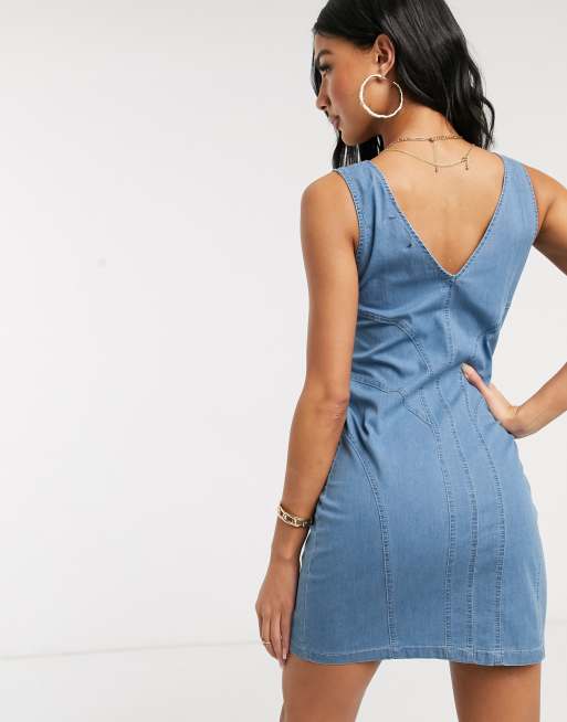 QED London denim zip through dress in midwash blue, 2 of 4