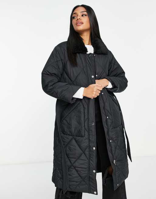 QED London diamond quilt belted coat in black