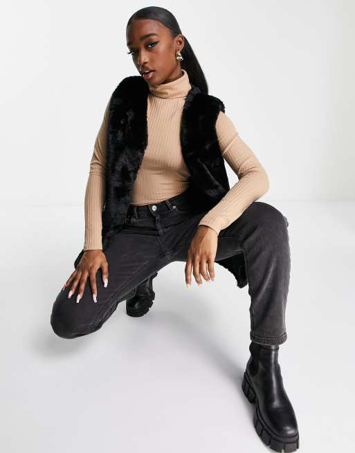 QED London faux fur vest in black
