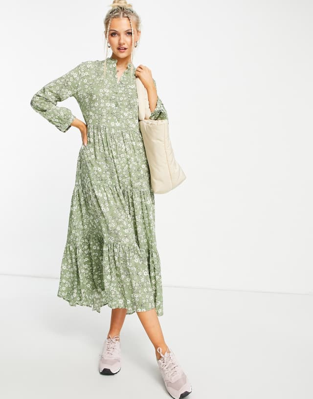 QED London floral print midaxi shirt dress in sage