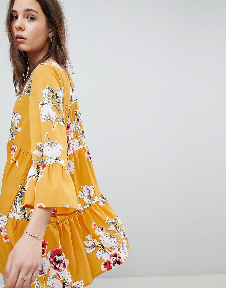 QED London Frill Detail Smock Dress In Floral Print-Yellow