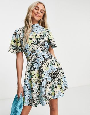QED London high neck mini dress in floral print