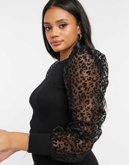 Black jumper 2025 leopard print sleeves