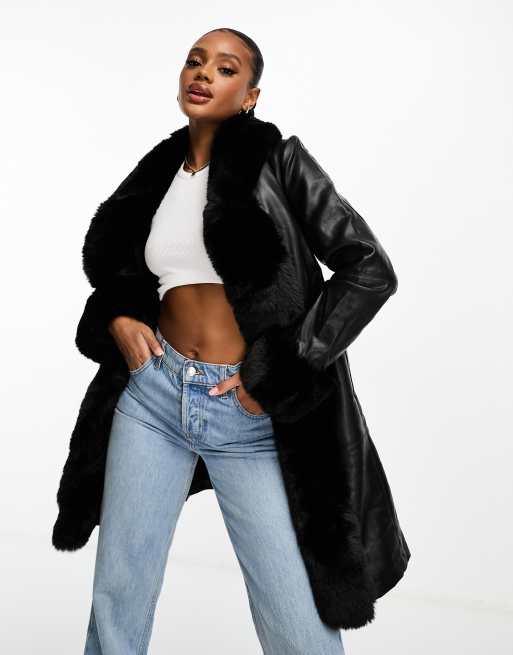 QED London - Manteau en imitation cuir avec col extrême en fausse fourrure - Noir