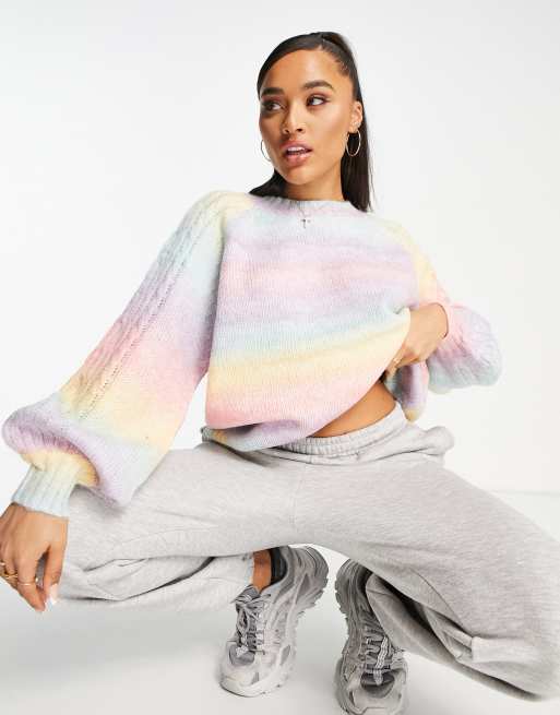 QED London Oversized gestreepte trui met regenboog pasteltinten