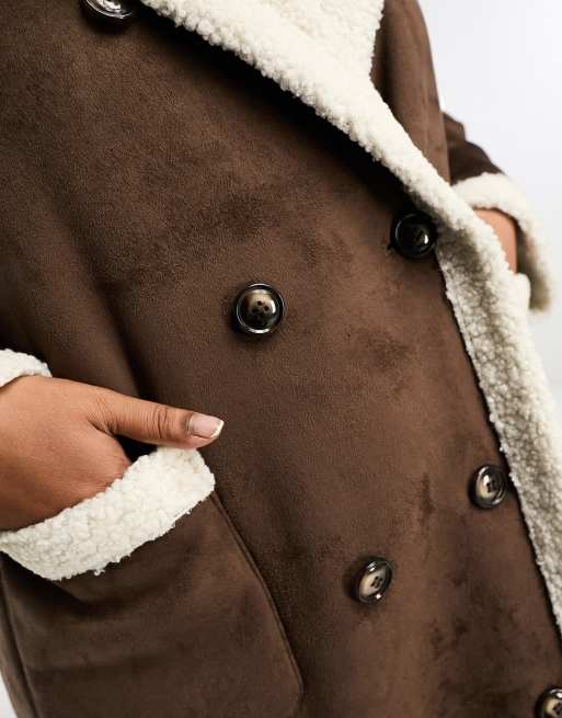 QED London Plus – Brun, lång pilotjacka i hopfogat material med teddydetaljer, 3 av 4