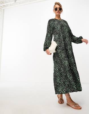 QED London QED London raglan tiered trapeze midi dress in multi floral