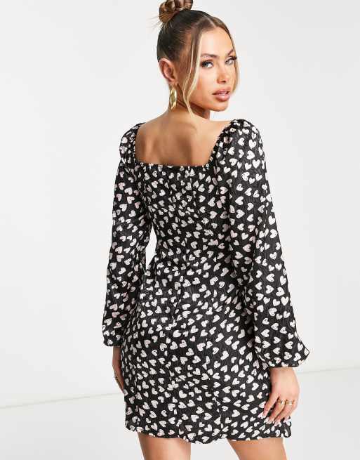 QED London – Sukienka bodycon w serca ze skręconym przodem, 3 z 4