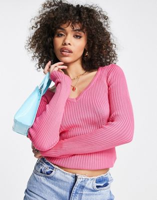 QED London sweetheart neck ribbed jumper in pink