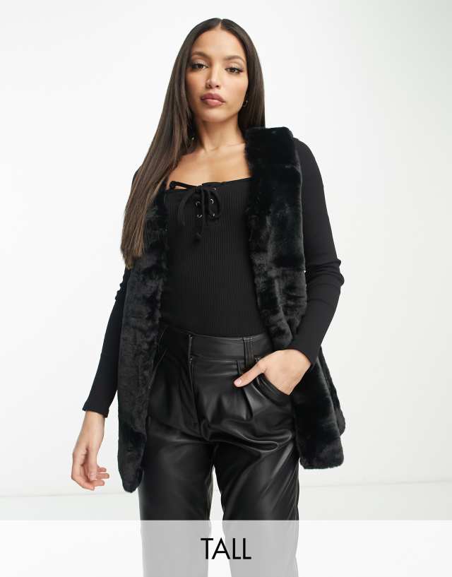 QED London Tall faux fur vest in black