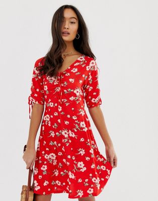 QED London tea dress in red floral print | ASOS