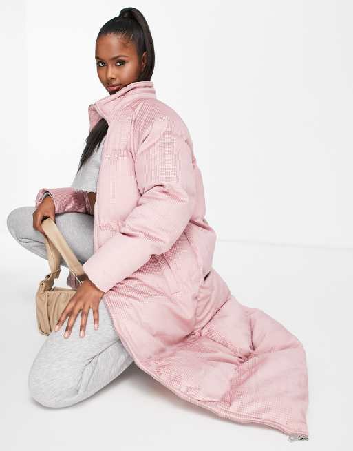 QED London textured maxi puffer coat in pink | ASOS