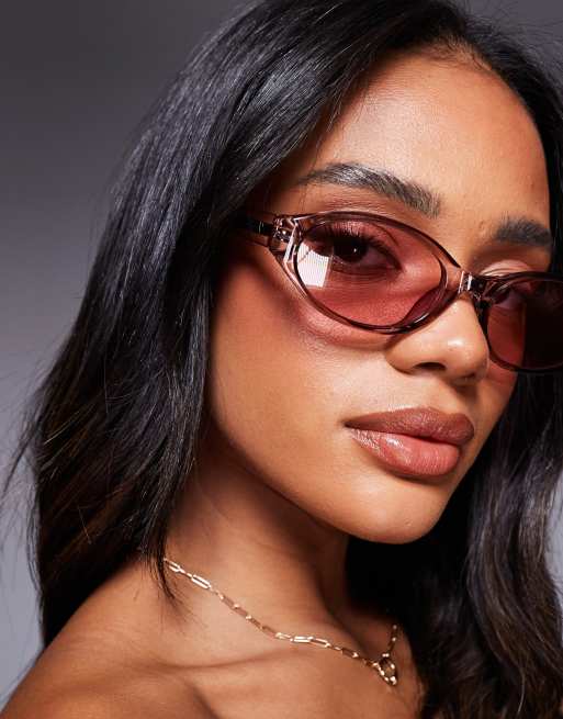 Quay aura points slim oval sunglasses in clear pink, 3 of 3