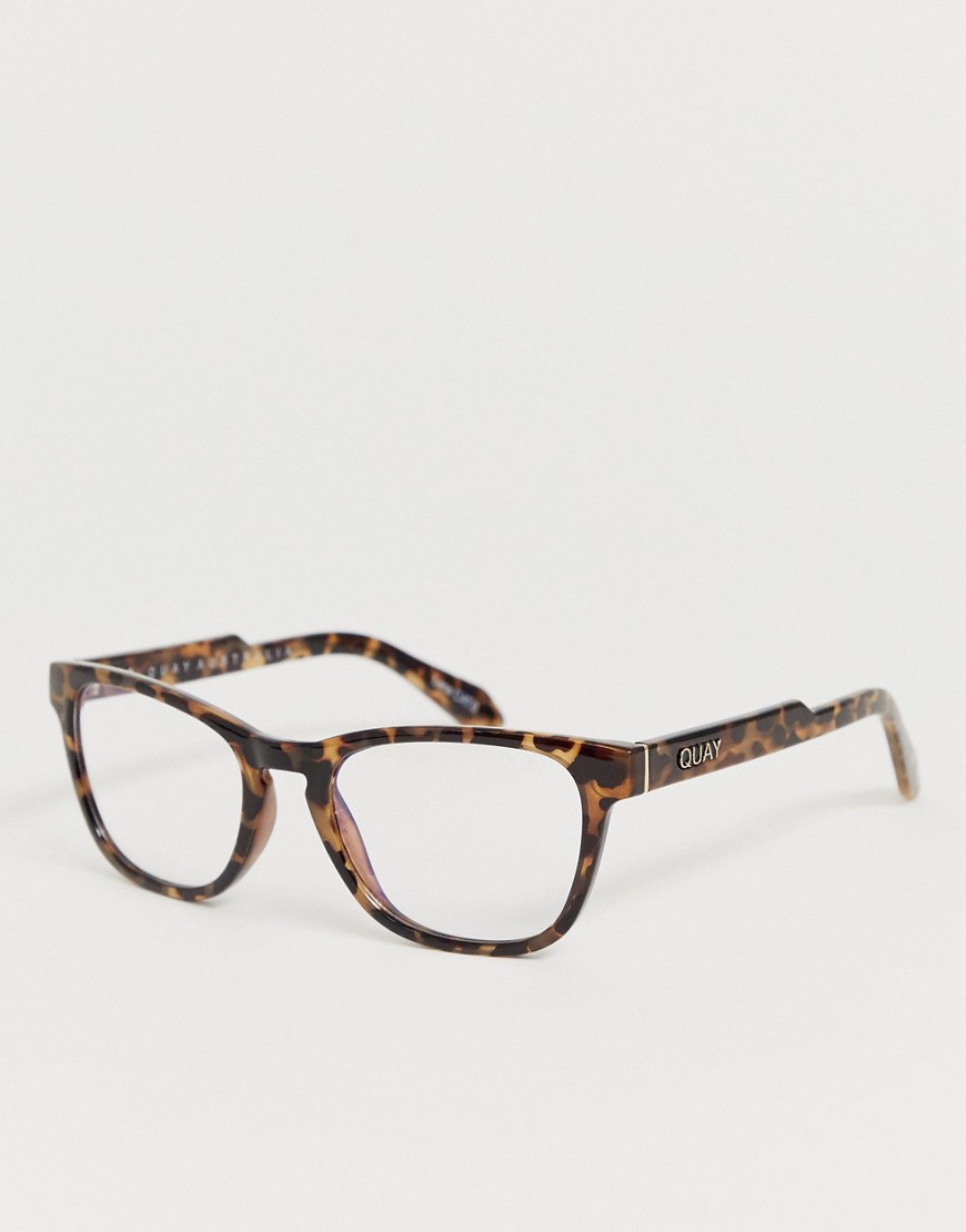 Quay Australia – Hardwire – Små spräckliga glasögon med fyrkantiga bågar och blåljusglas-Brun
