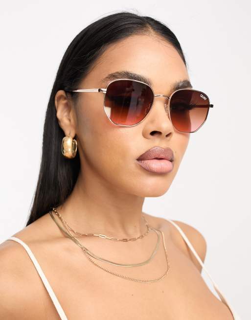Quay – Big Time – Runde Sonnenbrille mit Farbverlauf in Gold und Rosa