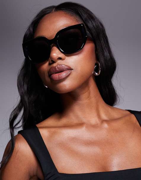 Quay busy busy oversized square sunglasses in black - view 1
