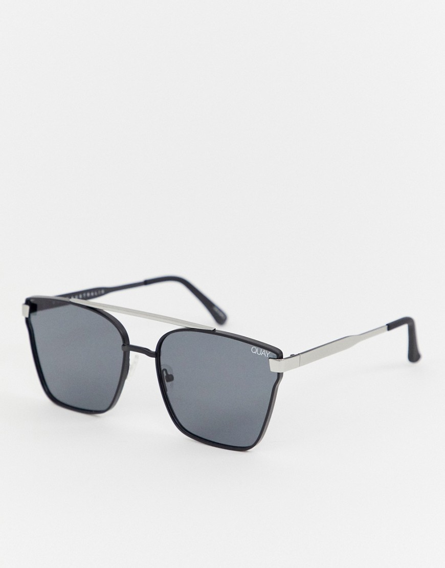 Quay – Fyrkantiga solglasögon i svart