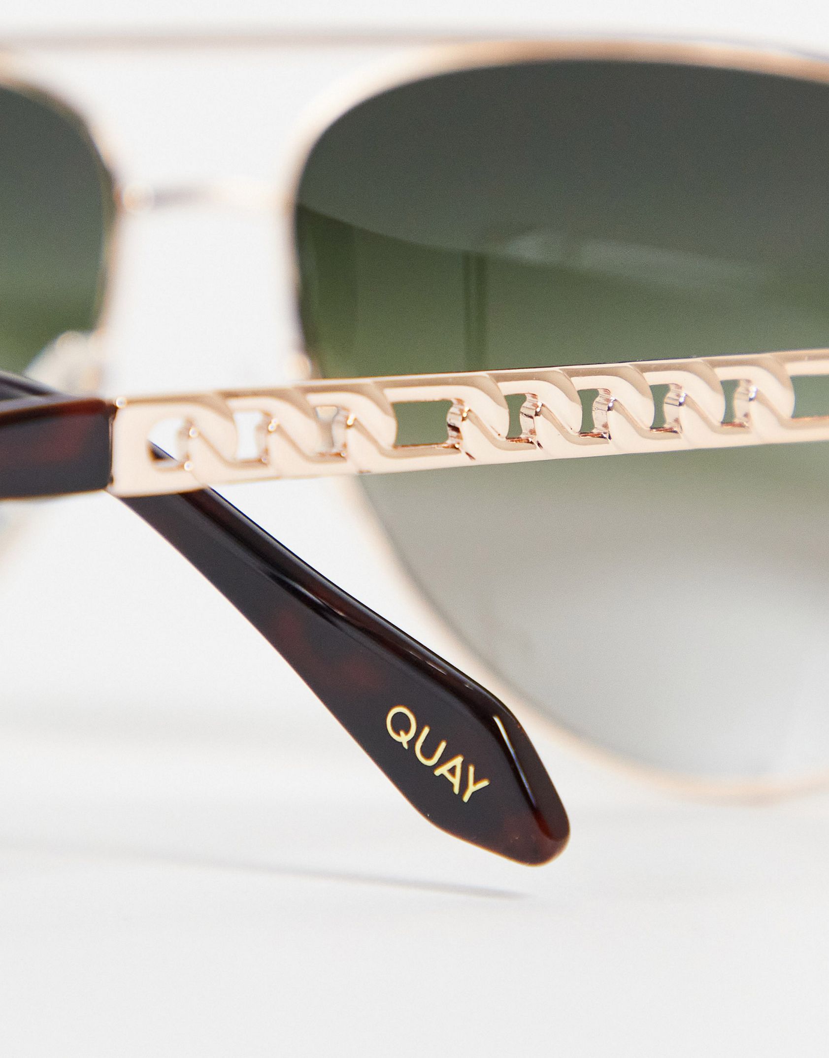 Quay High Key Links aviator sunglasses with polarised lens in rose green fade -  Price Checker