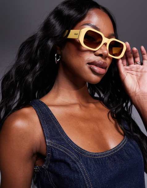 Quay hyped up angular rectangle sunglasses in yellow  - view 1