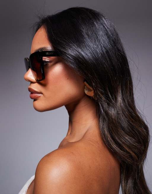Quay – Level up – Eckige Cat-Eye-Sonnenbrille in Schwarz mit braunen Gläsern , 3 von 3