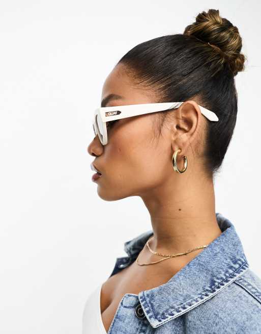 Quay – Narrow Down – Polarisierte, schmale Cat-Eye-Sonnenbrille in Knochenweiß, 2 von 4
