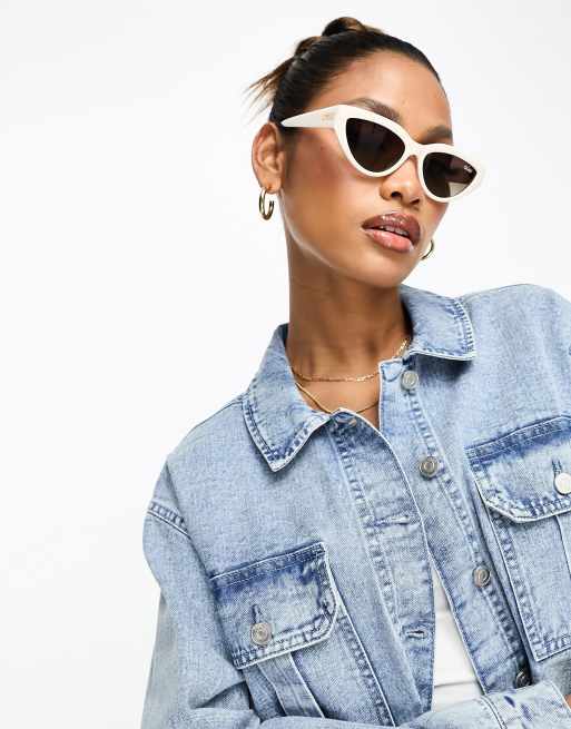 Quay – Narrow Down – Polarisierte, schmale Cat-Eye-Sonnenbrille in Knochenweiß, 3 von 4