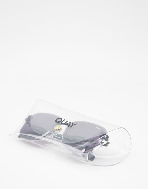 Quay No Cap square sunglasses with chain arm detail in matte black, 4 of 4