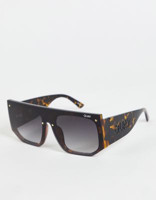 Quay oversized sunglasses in black