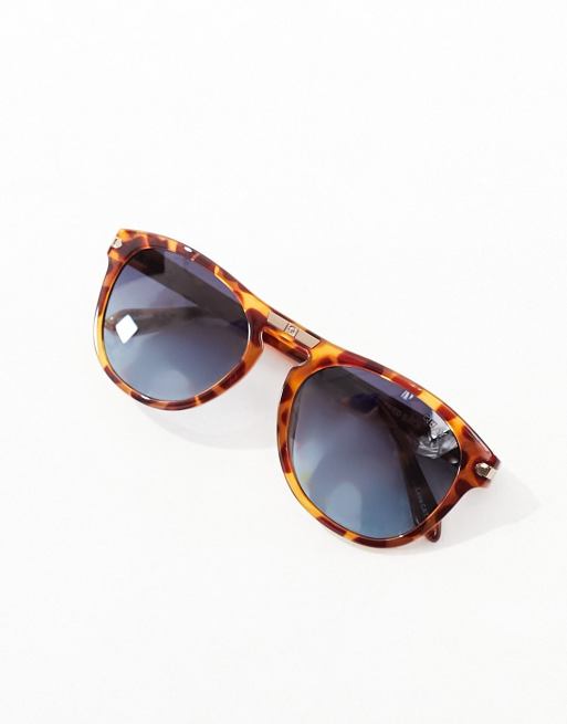 Quay Slicked Back round sunglasses in honey tort with blue polarised lens, 2 of 4