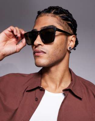 Quay Unplugged Square Sunglasses In Black