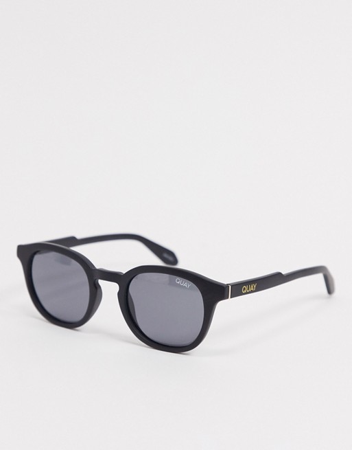 Quay Walk On mens round sunglasses in black