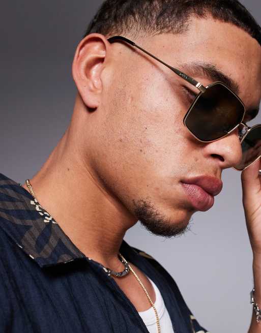 Quay world tour hexagonal metal sunglasses in gold with green lens, 3 of 3