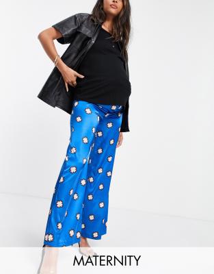 Queen Bee exclusive wide leg trouser co ord in cobalt geo print