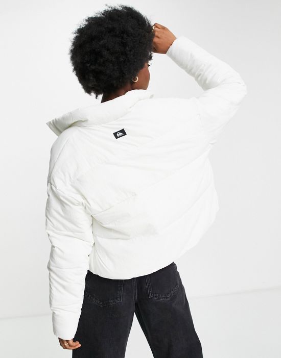 https://images.asos-media.com/products/quiksilver-cropped-puffer-jacket-in-white-exclusive-at-asos/200805474-2?$n_550w$&wid=550&fit=constrain