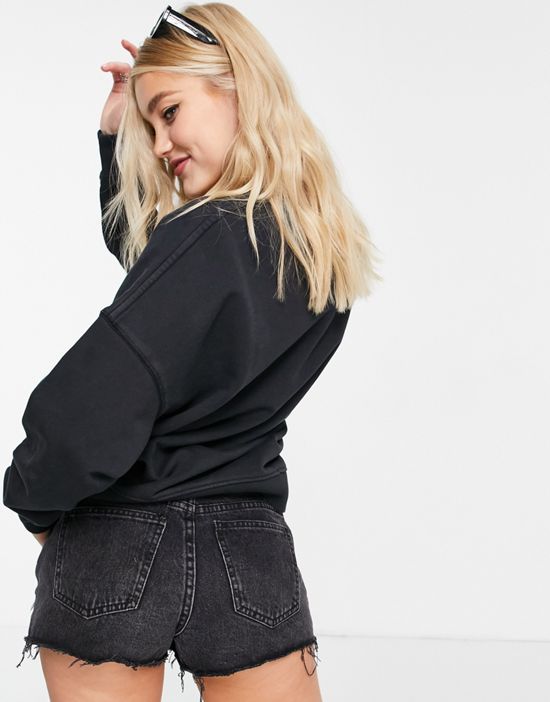 https://images.asos-media.com/products/quiksilver-oversized-back-print-sweatshirt-in-black/201467774-2?$n_550w$&wid=550&fit=constrain