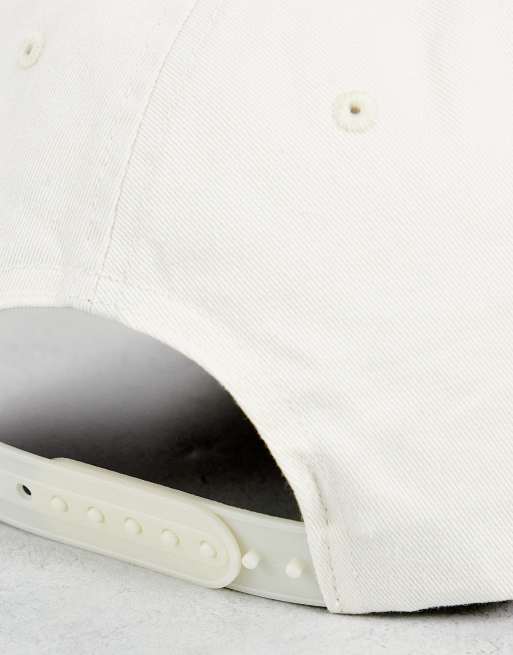 Quiksilver – The Baseball – Kappe in Weiß, exklusiv bei ASOS, 3 von 4