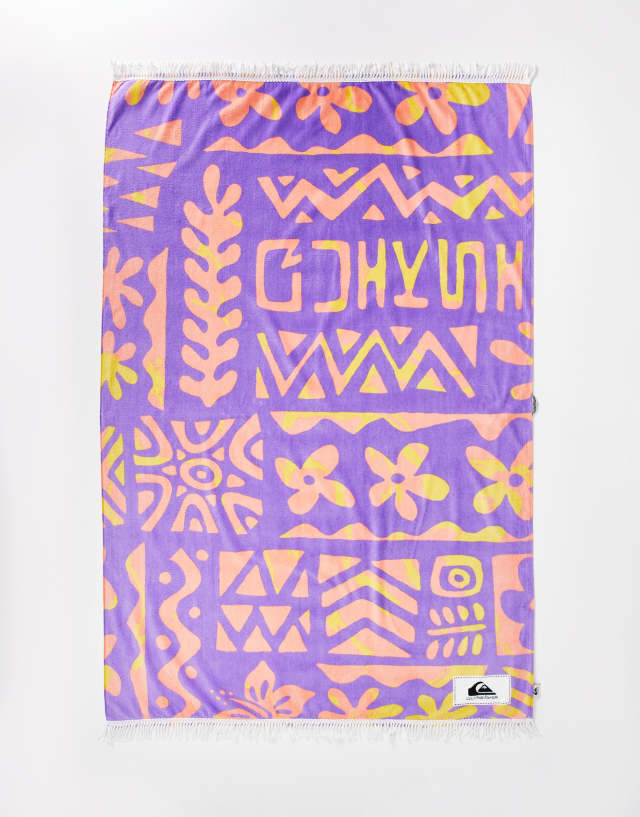 Quiksilver Tropical Trip floral beach towel in purple